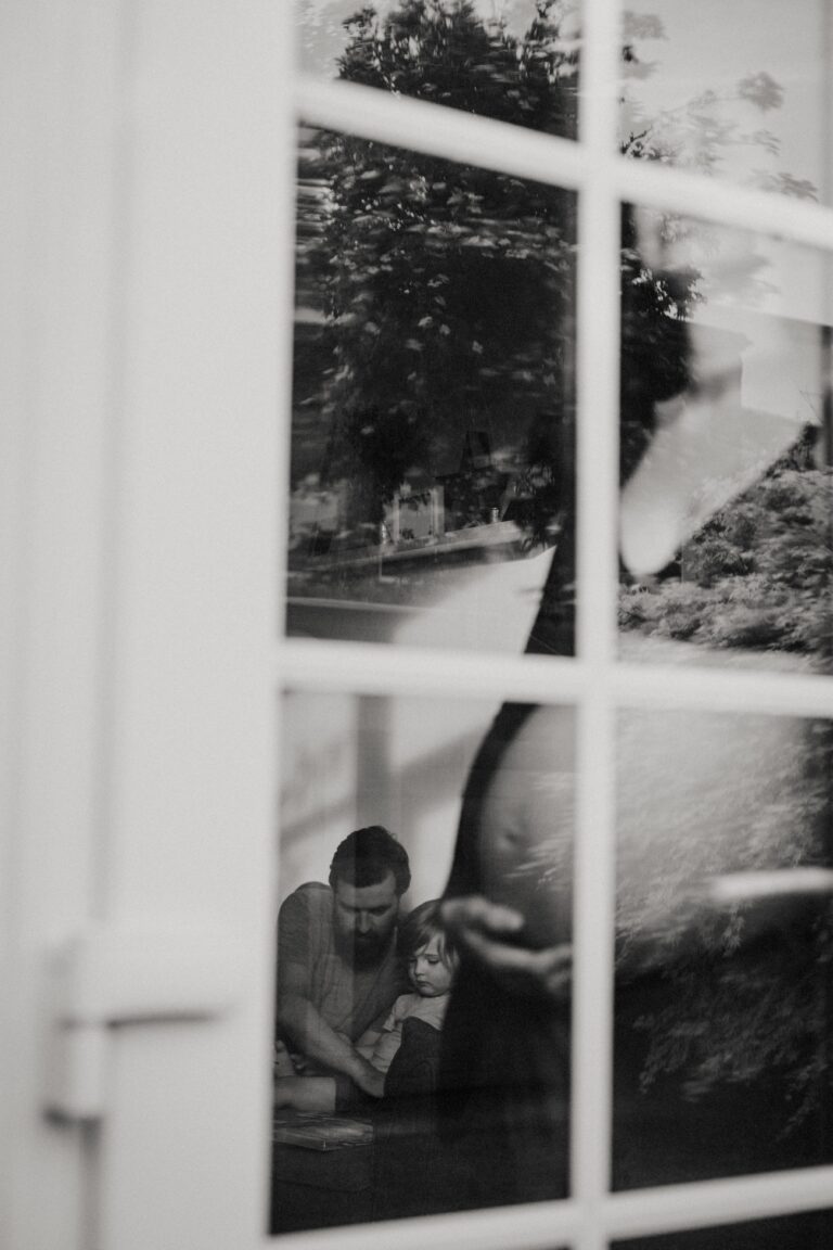 Through the window project The Drayton Family Coralie Monnet 105