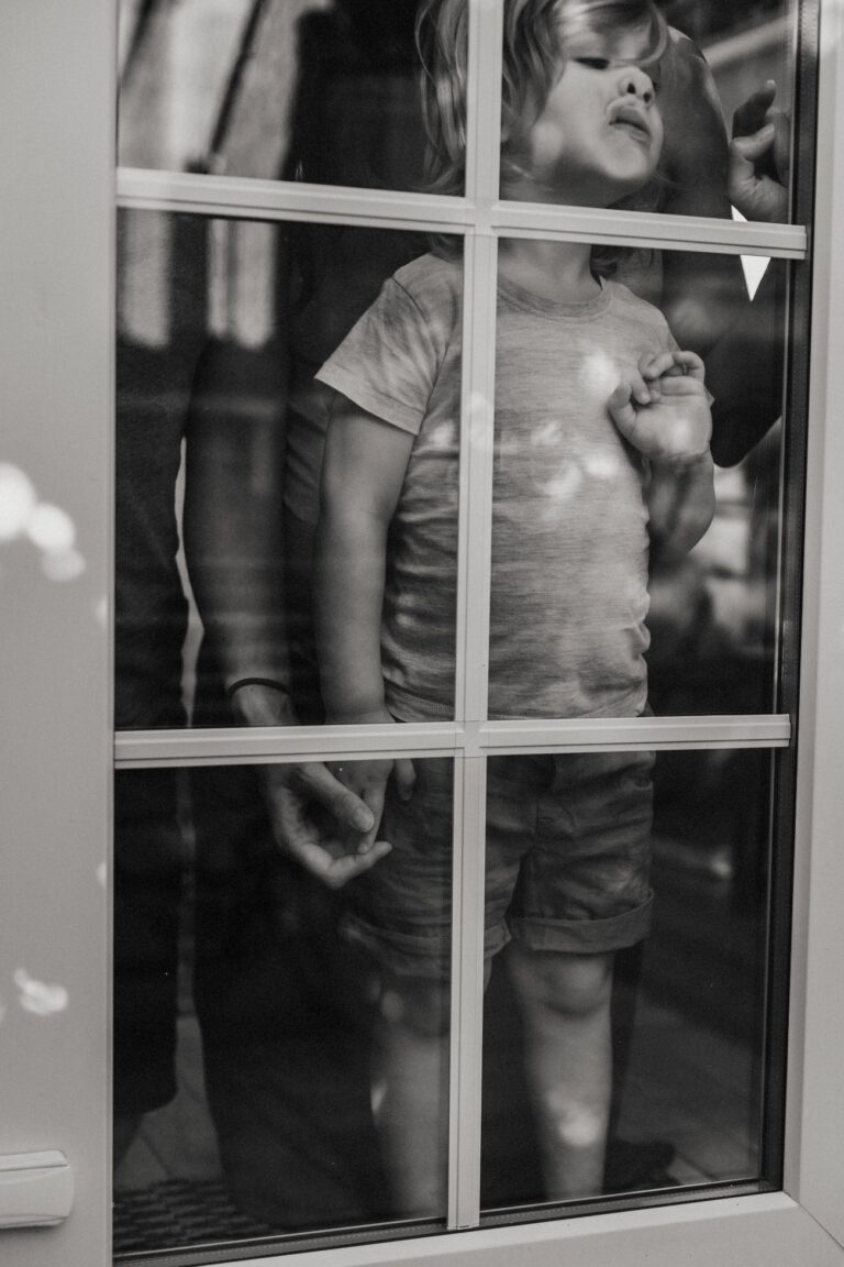Through the window project The Drayton Family Coralie Monnet 52